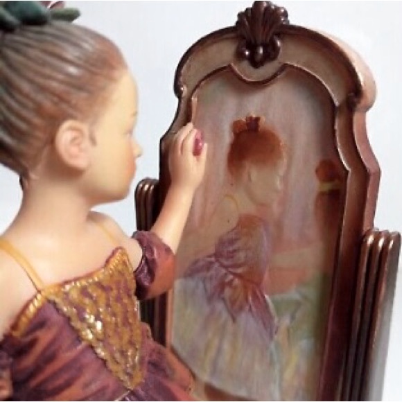 Mama Says Believe In yourself porcelain figurine - Picture 2 of 5